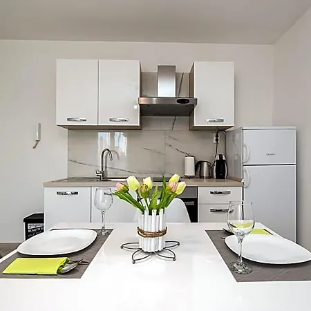Ane Apartman