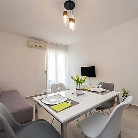 Ane Apartman *