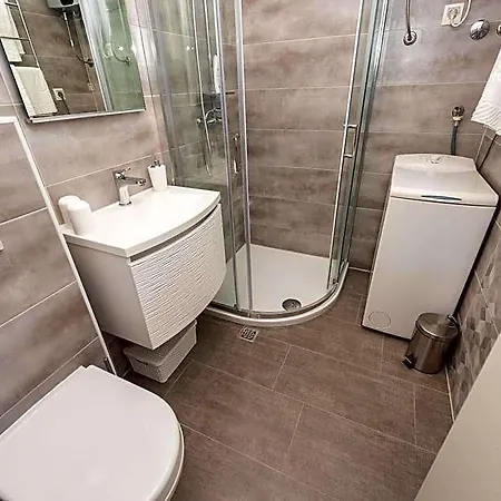 Ane Apartman Zára